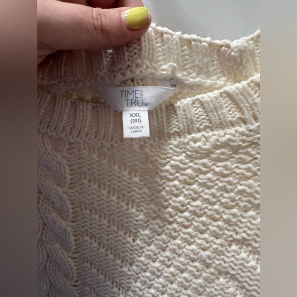 XXL off-white sweater - Picture 2 of 3